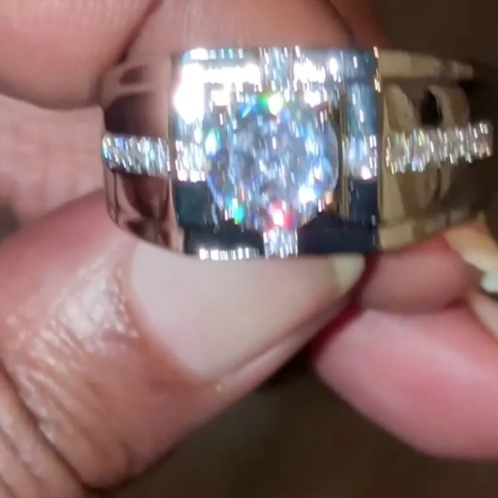 Elegant Men's Ring Sz 11